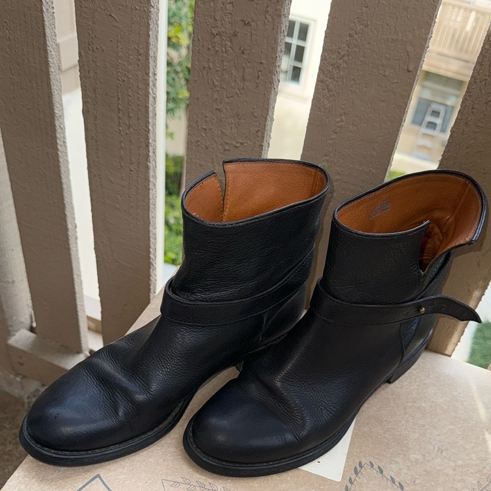 Madewell Black Leather Biker Boots